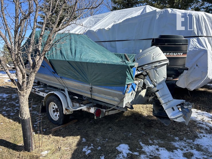 lund-16ft-fishing-boat-w/trailer-image-8