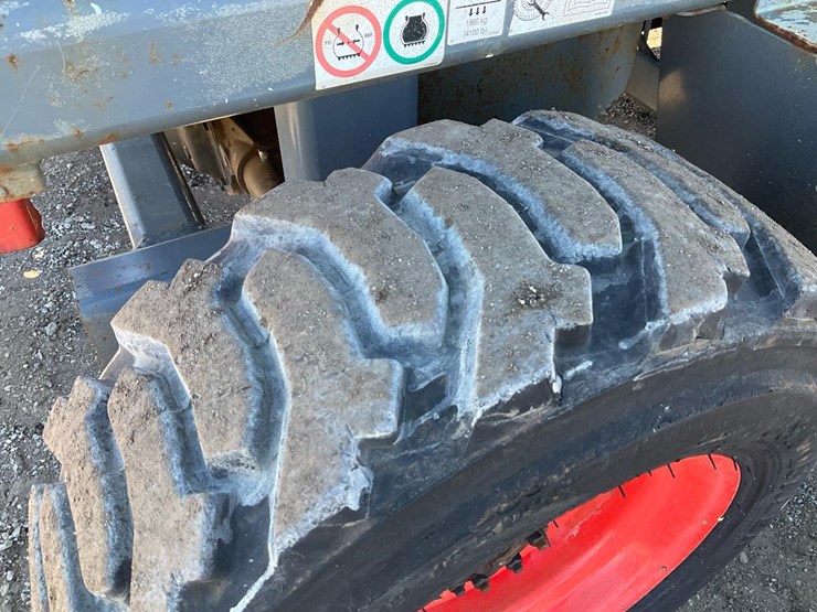 2015-skyjack-sj7135rt-image-53