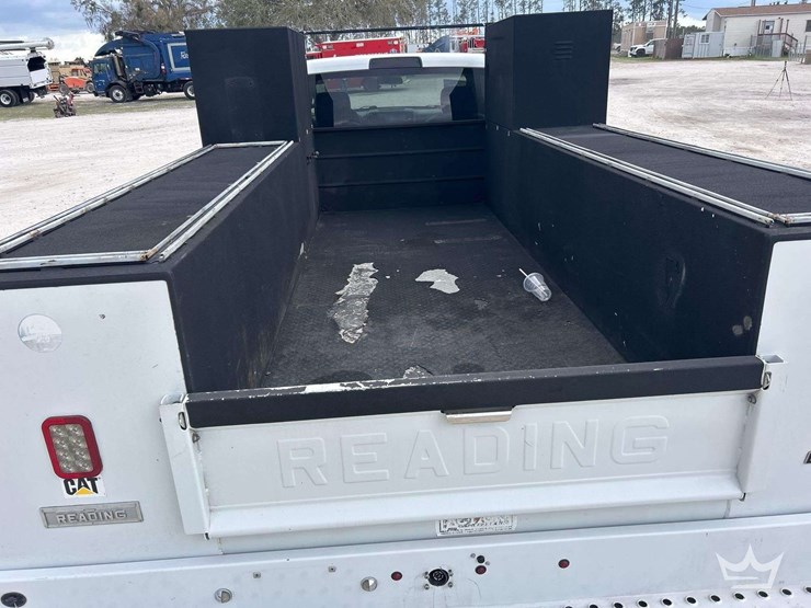 2019-dodge-3500-image-24