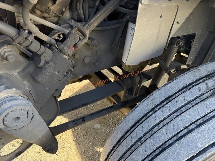 2017-international-prostar-image-16