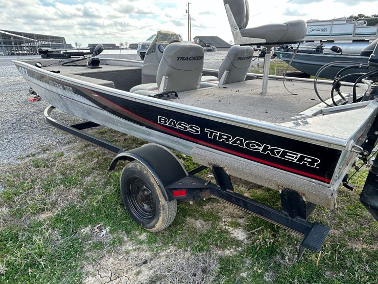 1999-bass-tracker-pro-team-165-boat-w/trailer-image-9