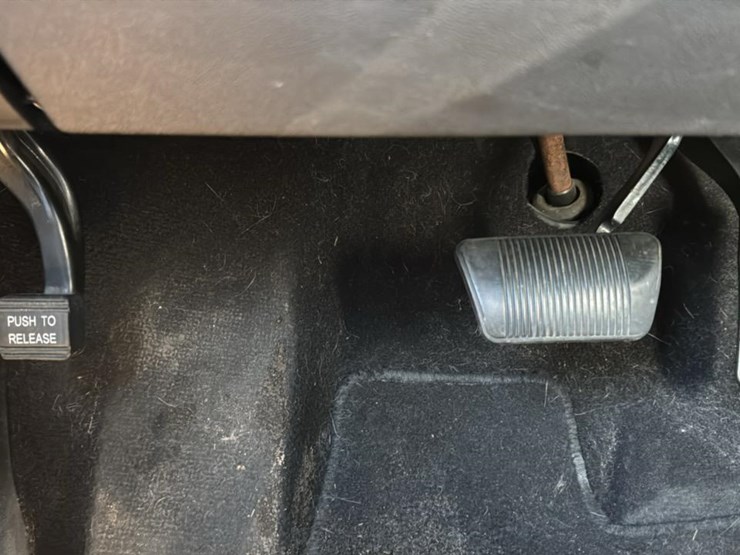 2015-dodge-grand-caravan-sxt-image-24