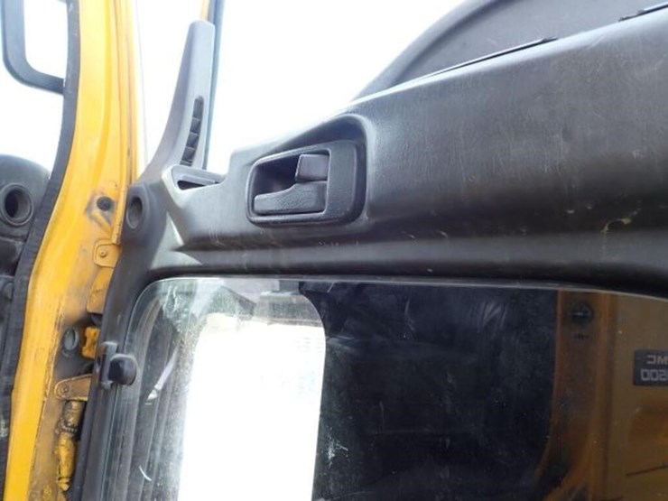 1998-gmc-t4-series-s/a-bucket-truck-1gdp7c1c0wj519-image-29