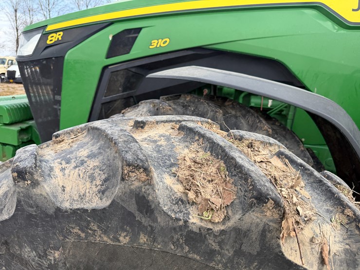 2023-john-deere-8r-310-image-8