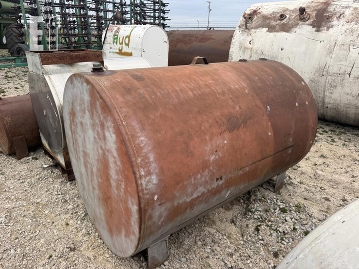 550-gallon-fuel-tank-image-1