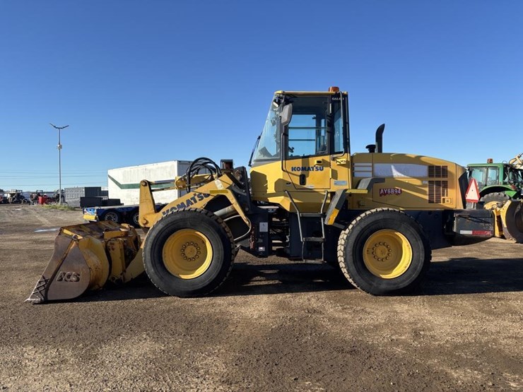 2007-komatsu-wa200-5-image-5