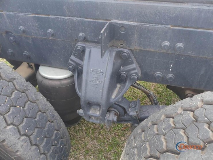 2007-peterbilt-379-image-5