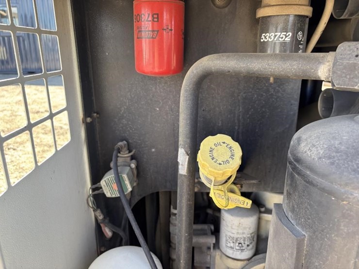 2011-ingersoll-rand-p185-image-20