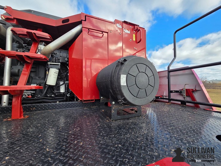 2010-case-ih-7120-image-17