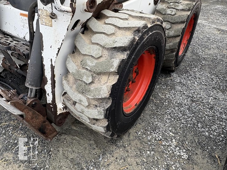 2014-bobcat-s590-image-4