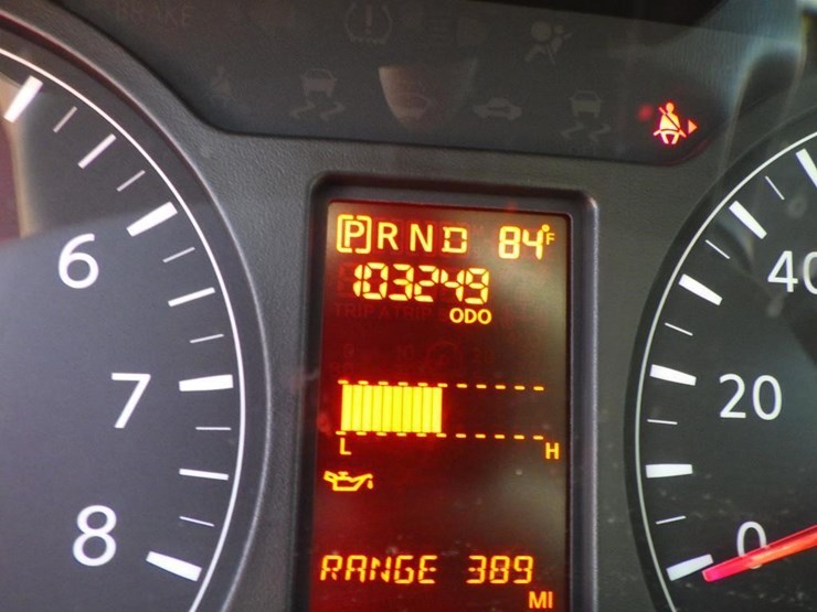 2017-nissan-nv2500-image-14