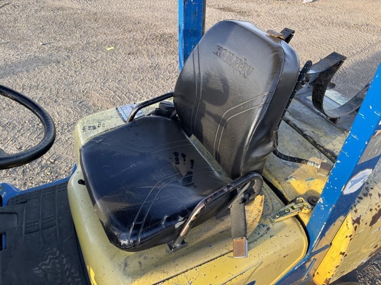 komatsu-fg25ht-12-image-17