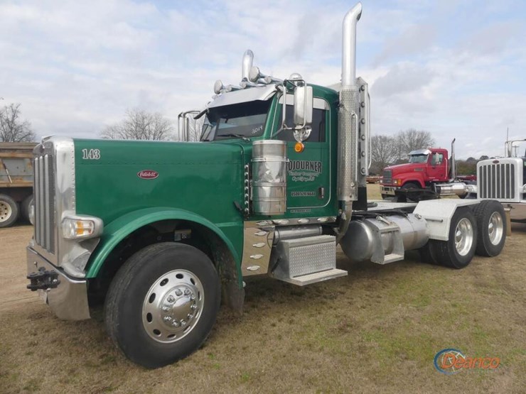 2019-peterbilt-389-image-22
