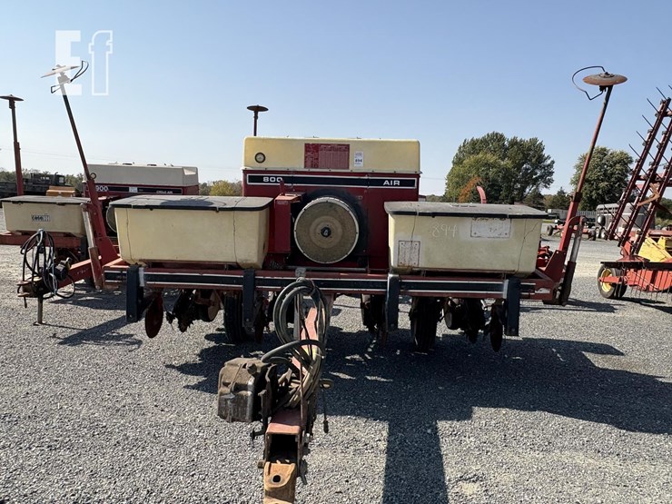 international-800-image-4