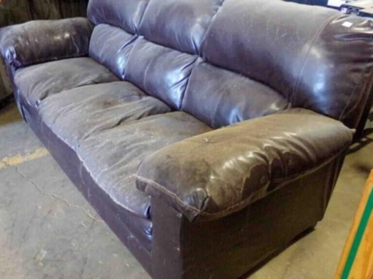 7'-leather-sofa,-worn-image-4