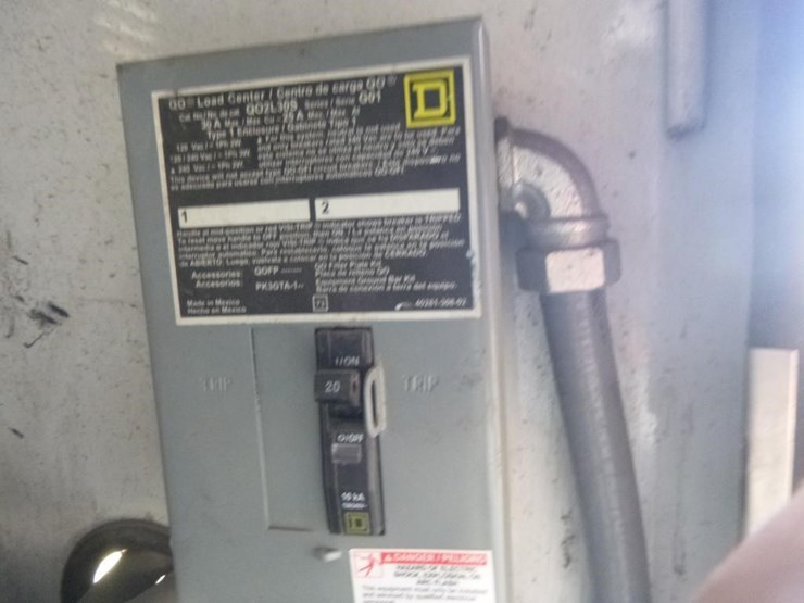 2010-ford-f550-image-21