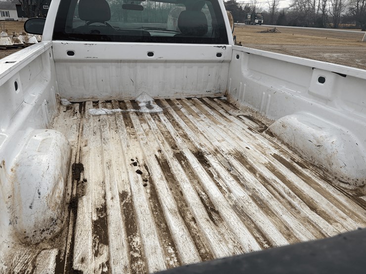 2013-chevrolet-silverado-2500hd-image-9