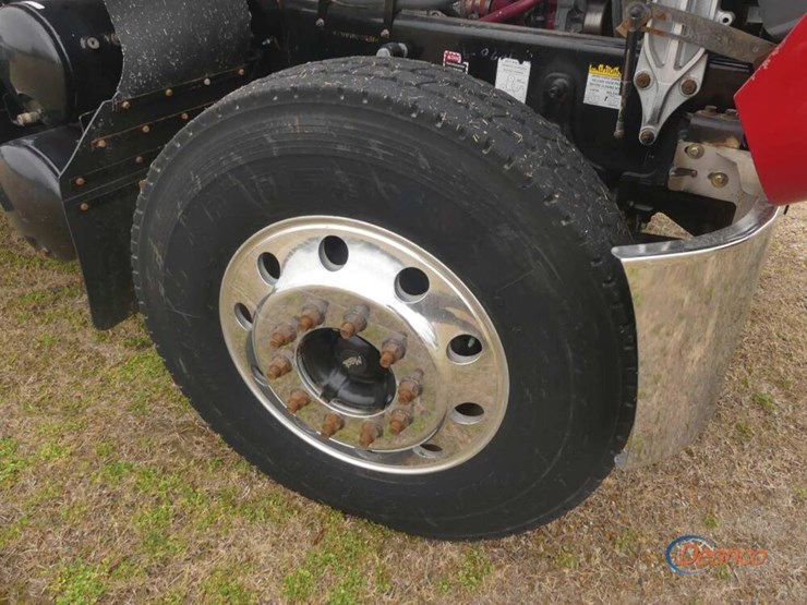 2012-mack-chu613-truck-tractor,-s/n-1m1an09y9cm008352:-mack-mp8-eng.,-eaton-13-sp.,-wet-line,-air-brakes,-air-ride-cab,-camelback-susp.,-sliding-5th-wheel,-dual-stacks,-24.5-tires,-59k-mi.-image-14