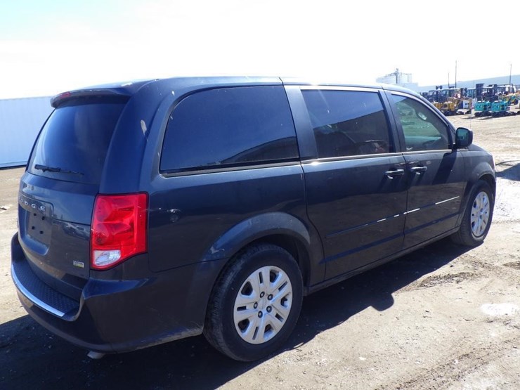 2014-dodge-grand-caravan-image-3