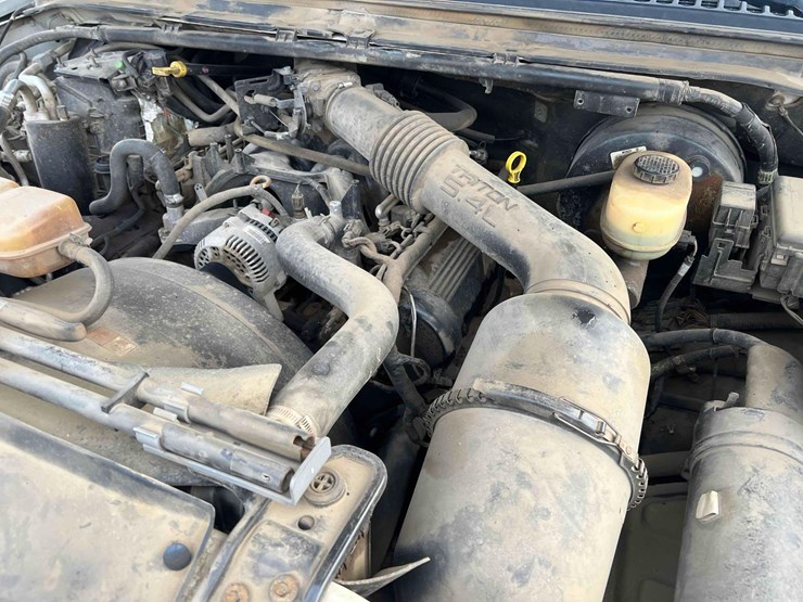 2001-ford-f350-image-17