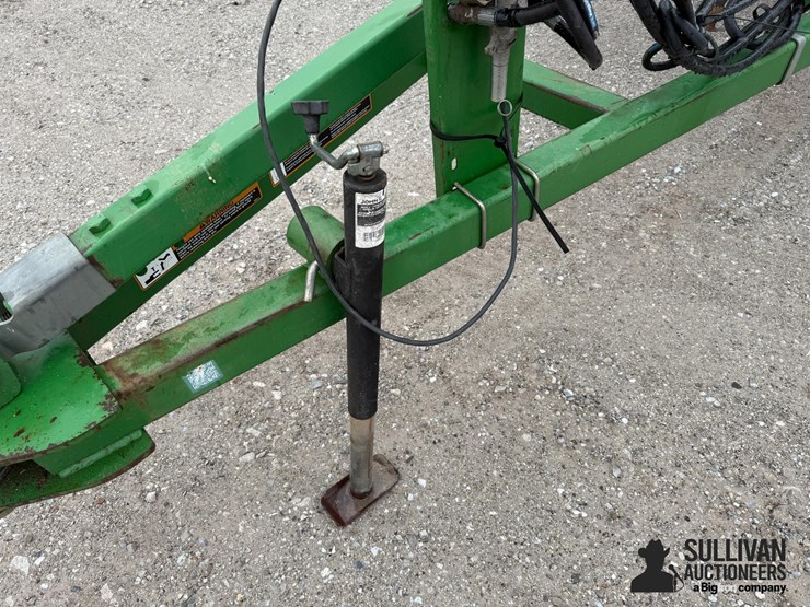 john-deere-2210-image-10