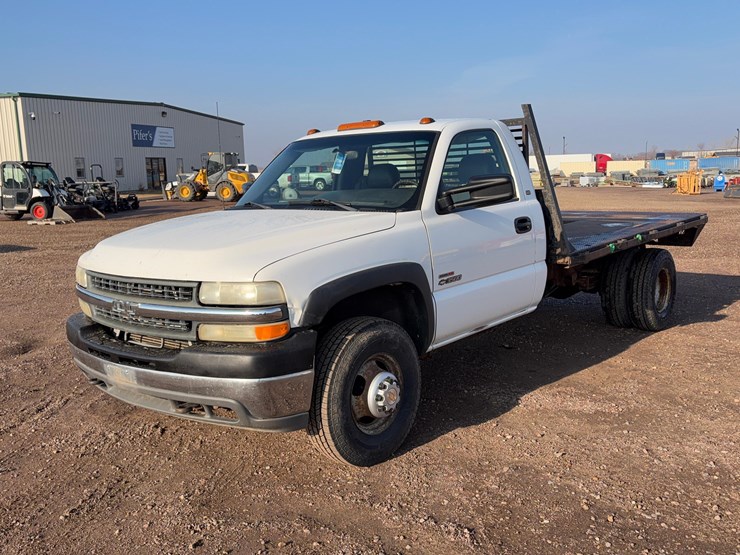 2001-chevrolet-c3500-image-1