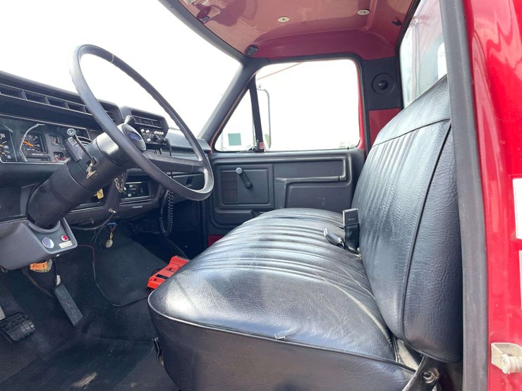 1987-ford-f800-image-10