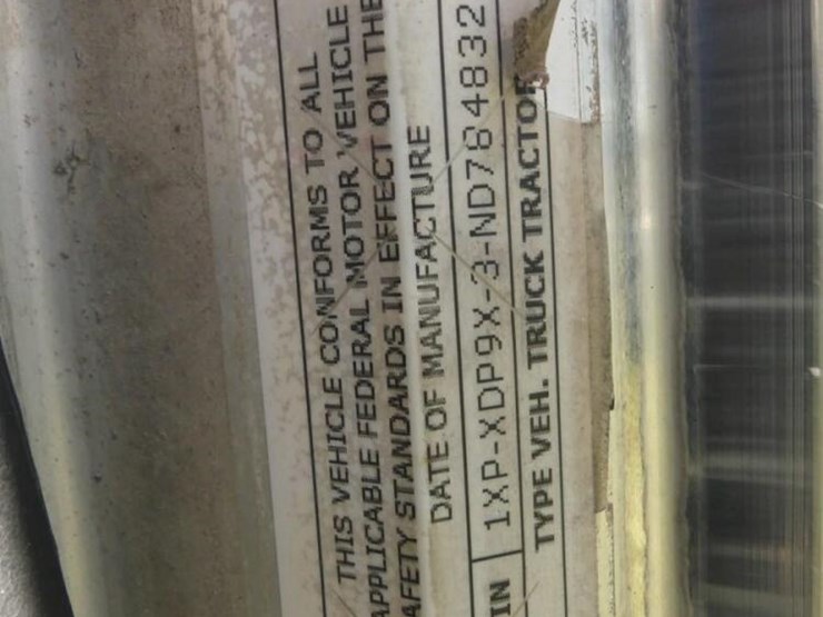 2022-peterbilt-389-image-22