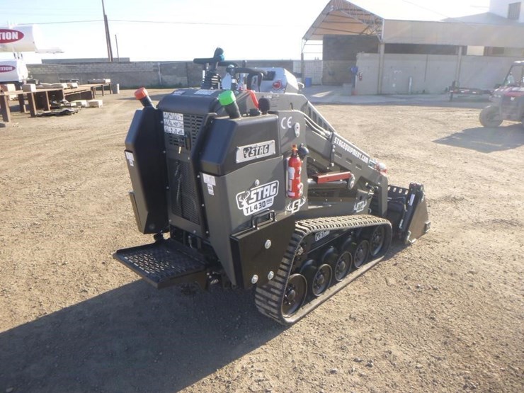 2025-kubota-d1703-image-3