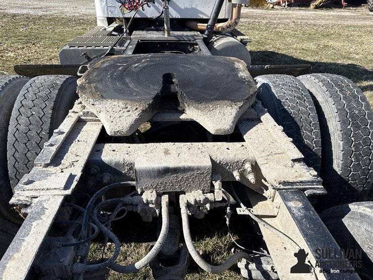 2004-international-9200-image-9