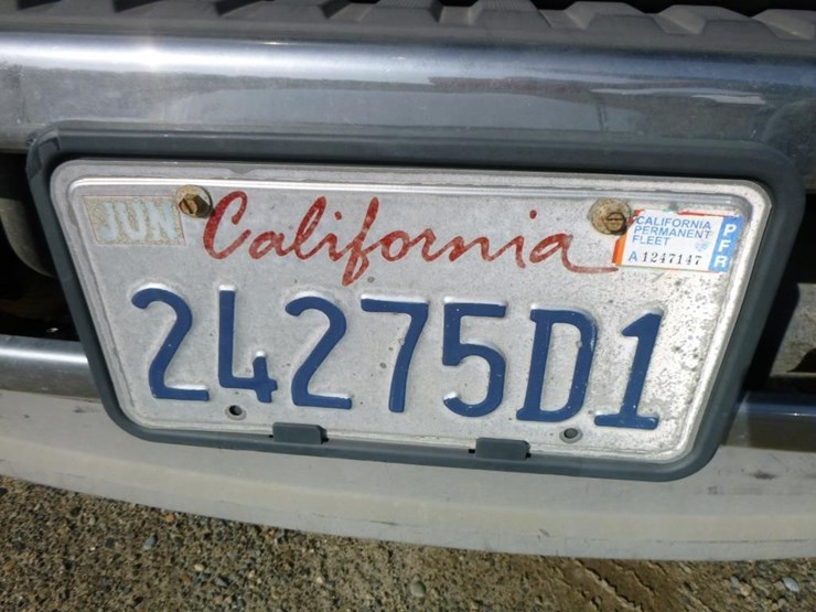 2011-ford-f550-image-39