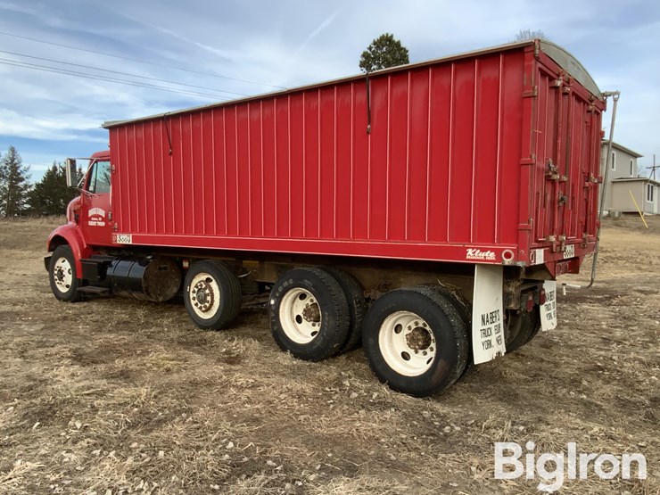 1993-international-8100-image-7