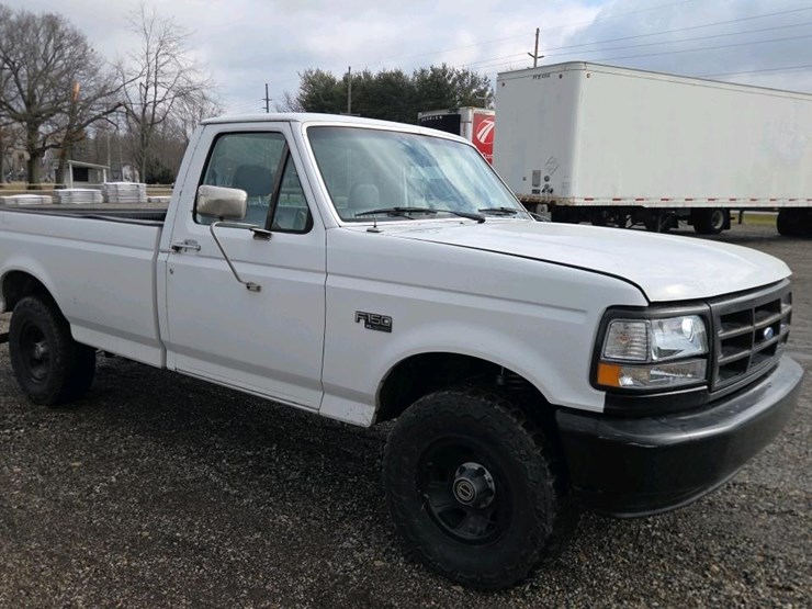 1995-ford-f150-xl-image-7