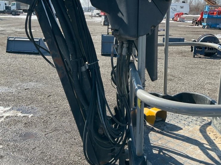 #1250-•-2016-niftylift-sd64d-articulating-boom-lift-image-11