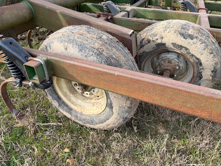 john-deere-38-image-13