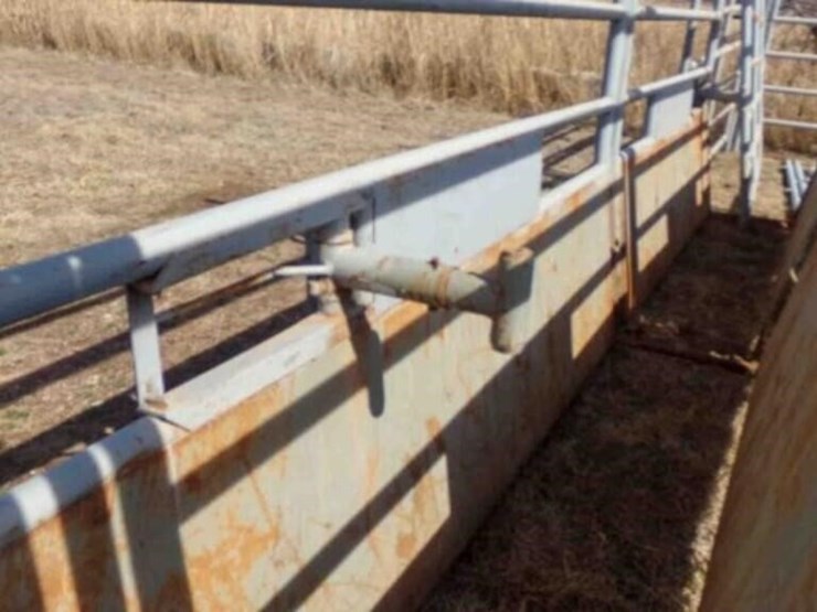 w/w-manual-cattle-chute-3-adjustable-alley-image-10