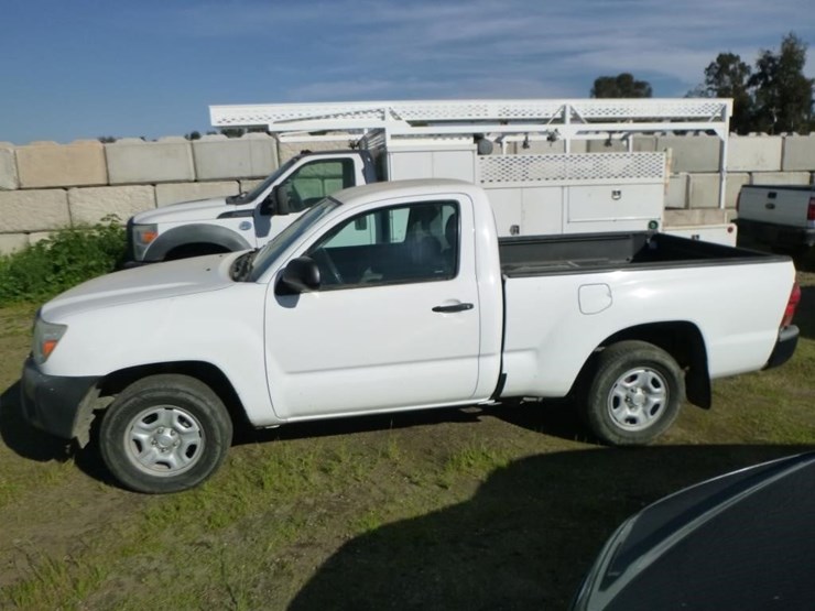 2014-toyota-tacoma-image-5