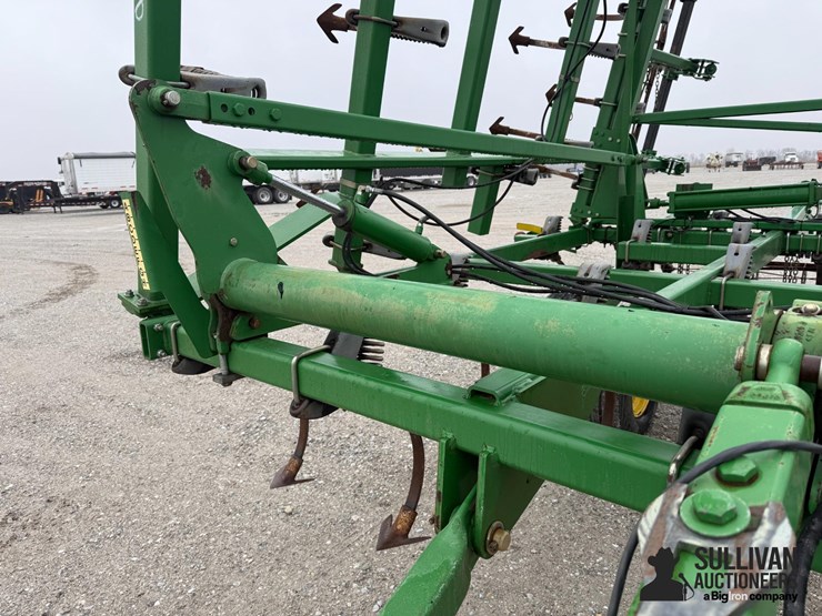 john-deere-2210-image-13