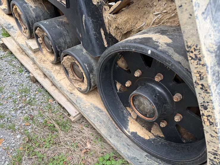 #41005-•-2022-zuidberg-36"-combine-tracks-image-9