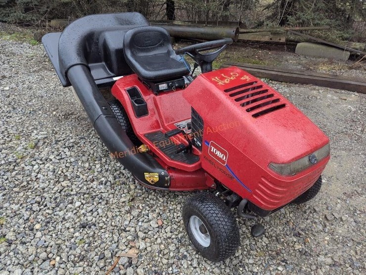 toro-wheelhorse-1638hxl-image-2