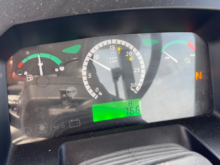 2023-john-deere-5060e-image-38