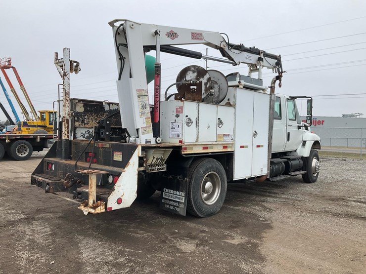 2014-international-7300-image-5