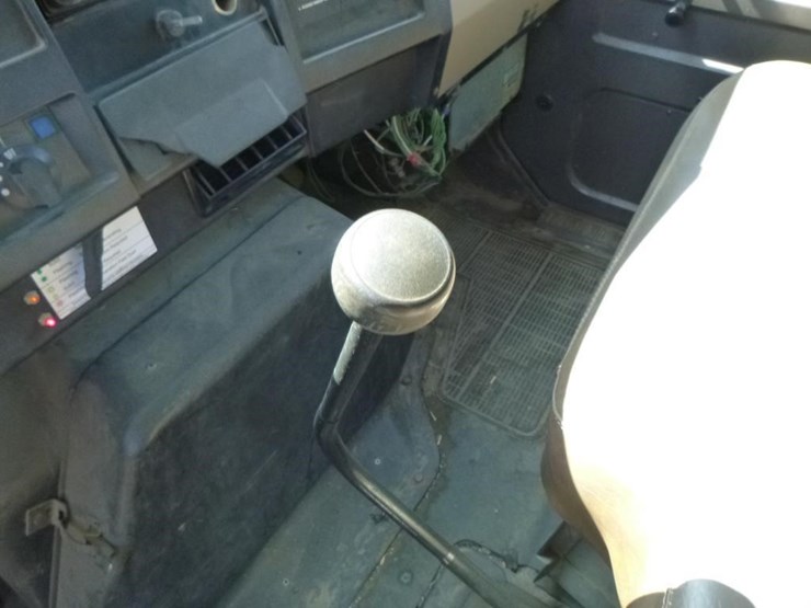 1995-international-4900-image-14