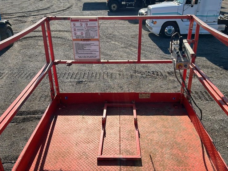 2008-skyjack-sj8850rt-image-34