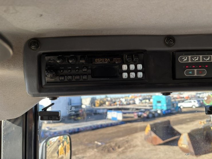 2007-komatsu-wa200-5-image-43