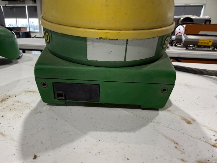 john-deere-3000-image-5