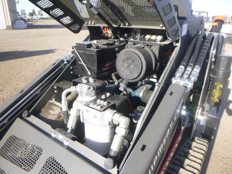 2025-kubota-d1703-image-22