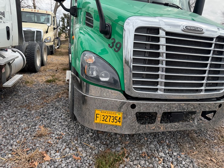 #40990-•-2019-freightliner-cascadia-s/a-daycab-truck-tractor-vin:-3akjgbdv5ksks6034-image-37