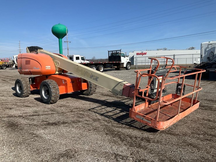 2004-jlg-600s-image-7