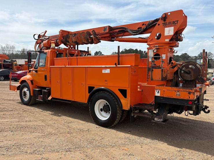 2004-international-durastar-4300-image-2